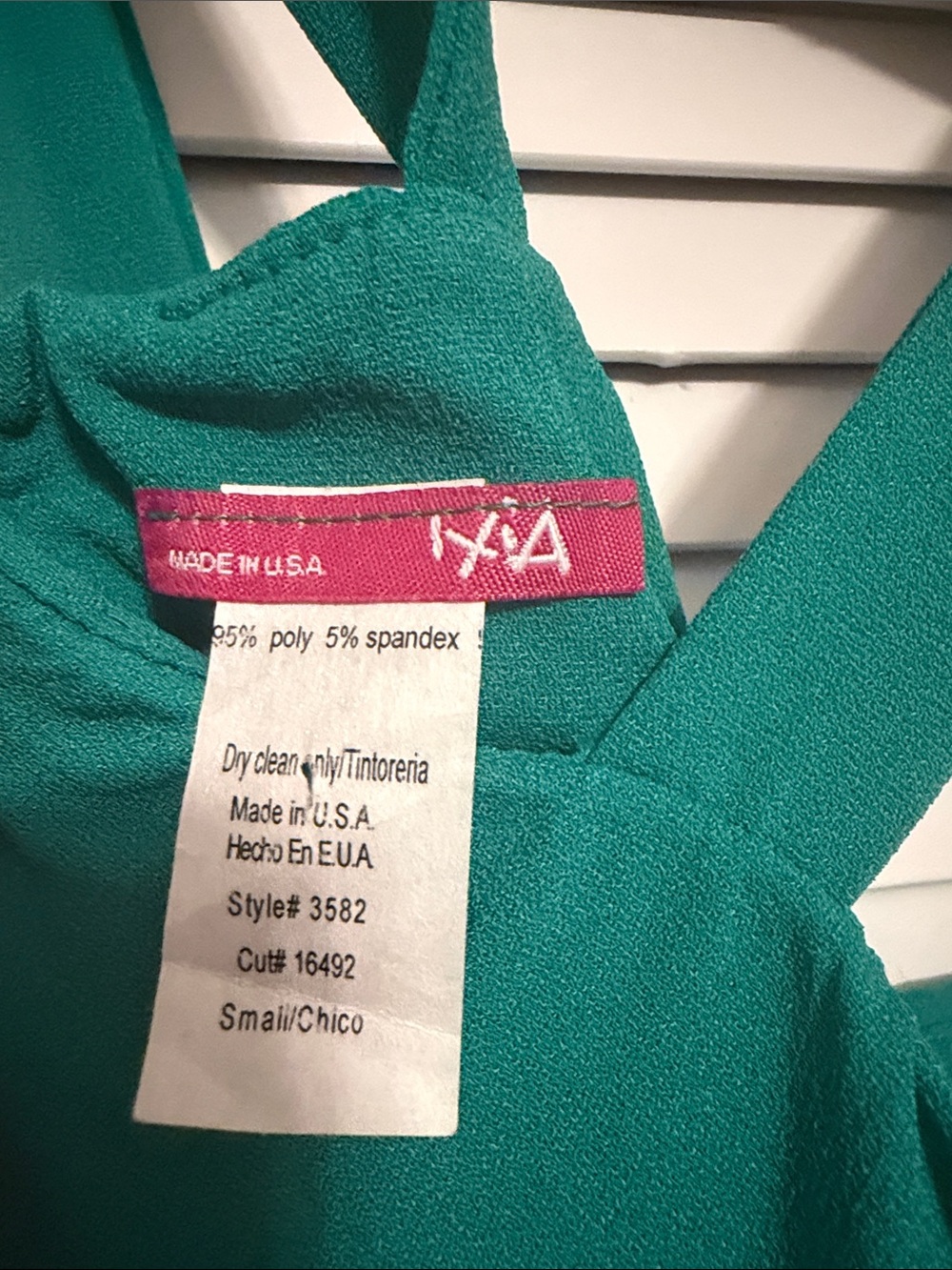 Sleeveless Green Fit-and-Flare Dress - Picture 2 of 3